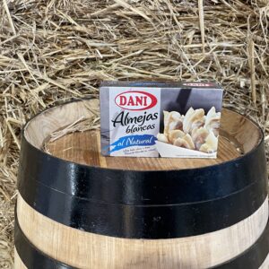 White Clams in Natural Dani
